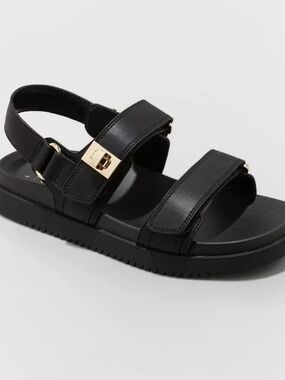 Womens Size 11 Black Vegan Leather Chunky Soul Sandals